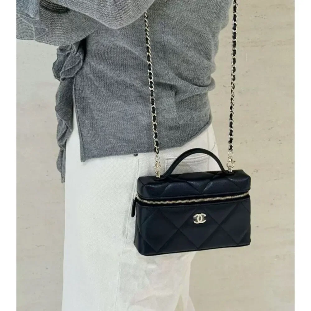 Chanel Women Pre-Loved Bag Very Good Condition